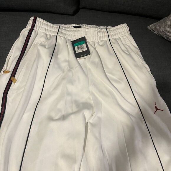 Retro Jordan Pants From 2006 Joggers White NWT Nike Fit Dry Red Jordan - Picture 4 of 14